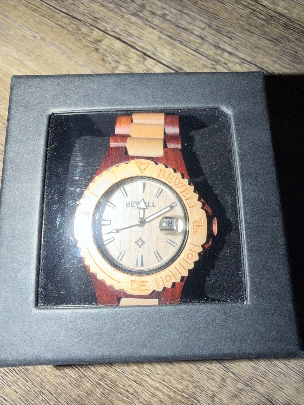 NIB BEWELL Men’s Two-Tone Wooden Watch Maple Red Sandalwood Date Quartz